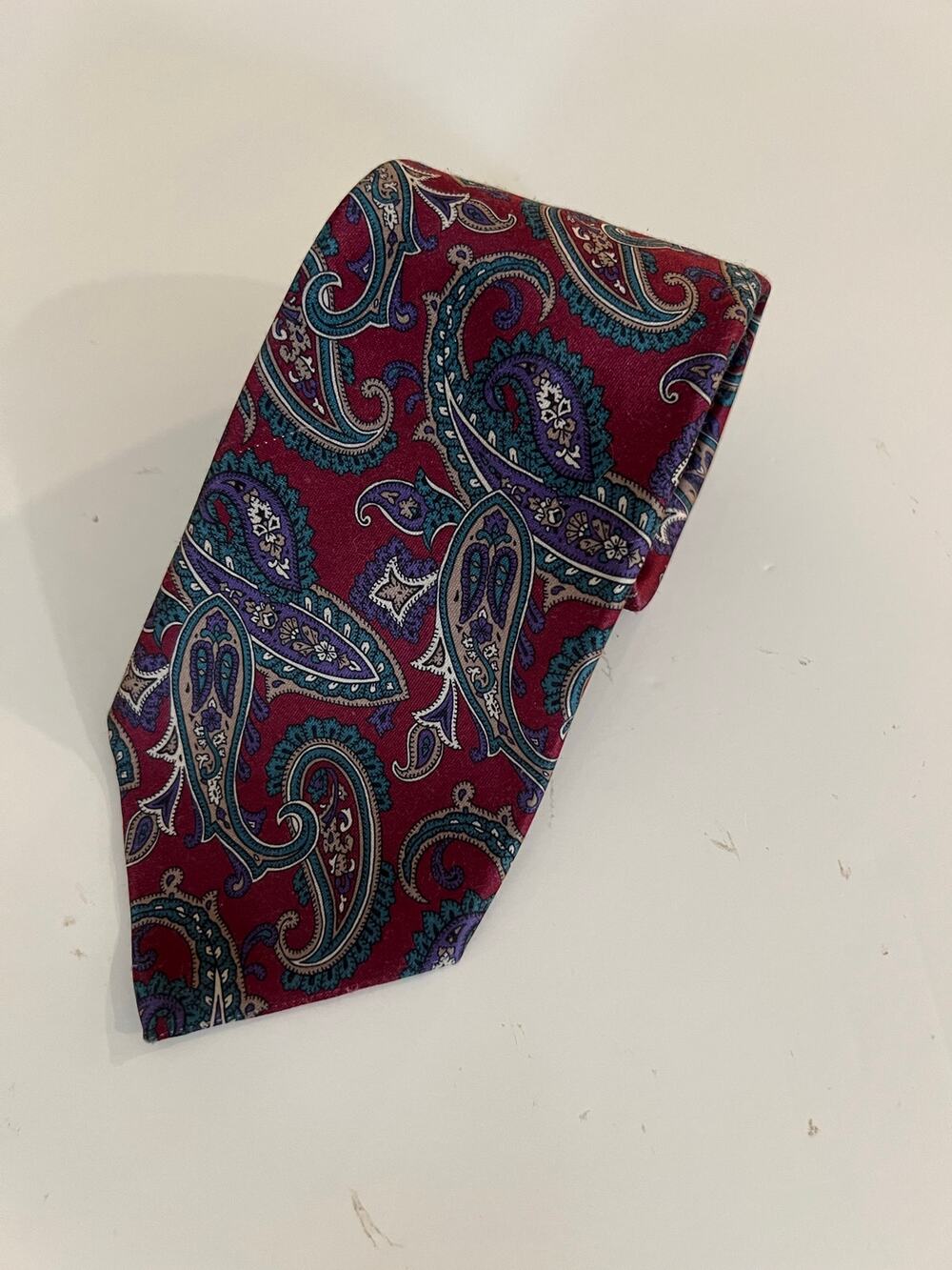 Vintage Geoffrey Beene Men's Silk Neck Tie Blend Red Green Blue Paisley JL
